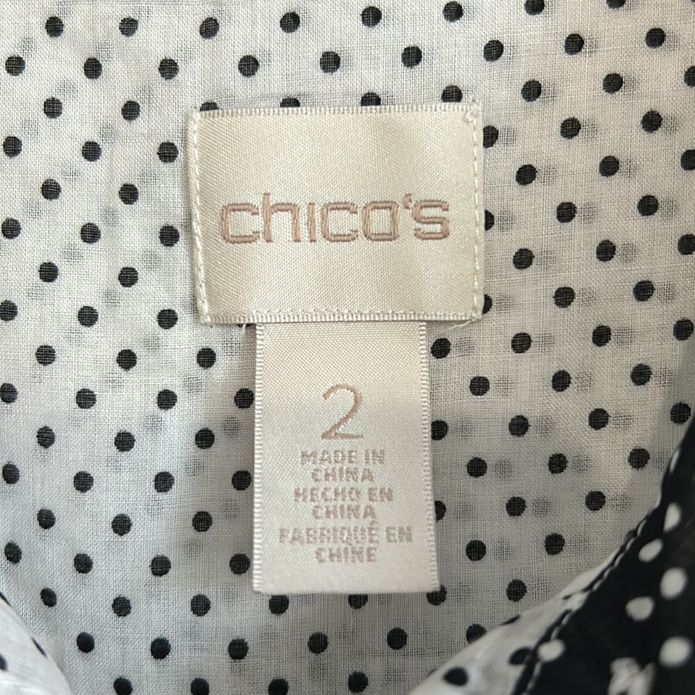 Pretty Light Weight Button Down Top - image 4